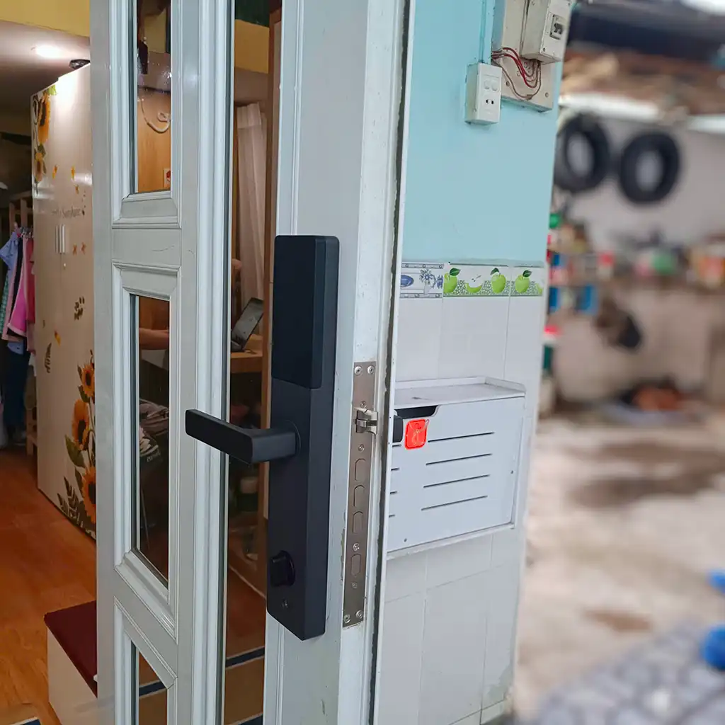 Dịch vụ lắp khóa vân tay tại Thủ Đức – Giải pháp an toàn và tiện lợi từ Công ty Anh Khôi
